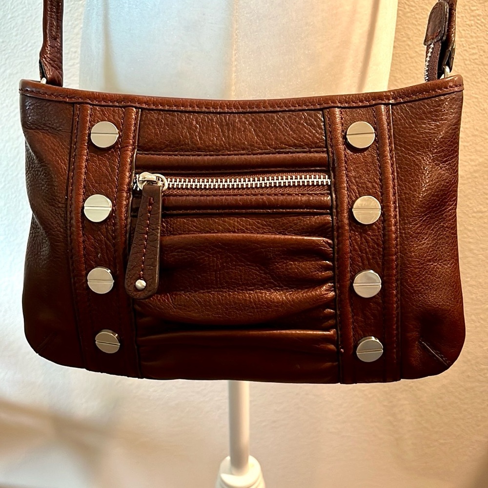B. Makowsky Brown Leather Crossbody Silver Accents